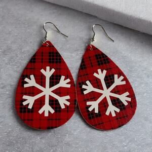 Snowflake Red Oval Earring